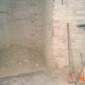 Das Maklerbüro im Keller wird fertig gebaut - commaik
