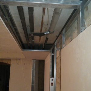 Das Maklerbüro im Keller wird fertig gebaut - commaik