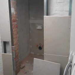 toilette im keller mit trockenbau 23 scaled - Im Keller wird eine Toilette mit Trockenbau realisiert