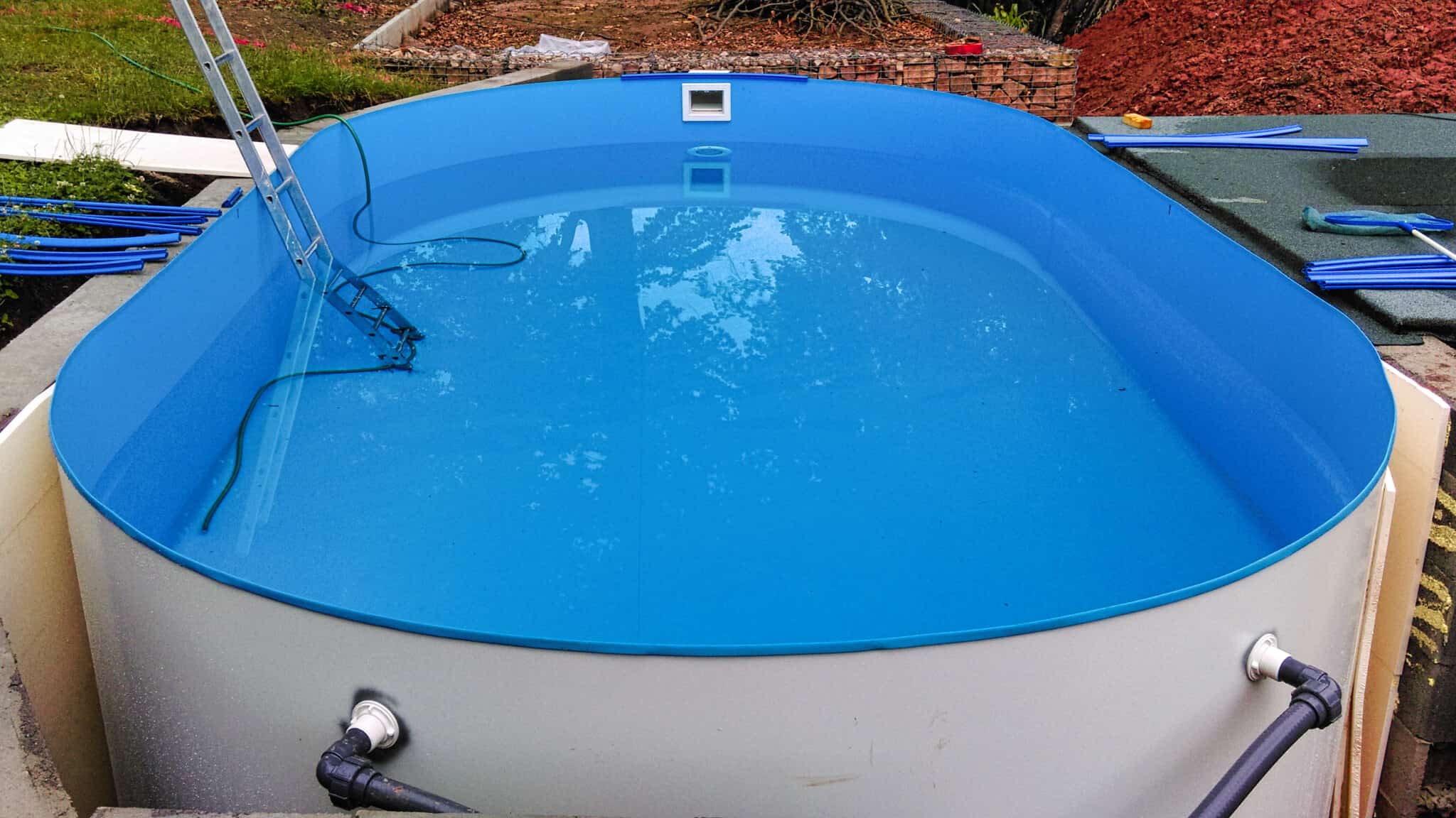 Poolbau Skimmer, Düsen und Scheinwerfer einfach selber einbauen commaik