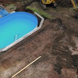 pool aufbau und anschluss 28 - Projekt Poolterrasse – Vorbereitung und Start