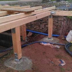 unterkonstruktion bpc wpc poolterrasse 28 - Projekt Poolterrasse – Bau der freistehenden Unterkonstruktion für die BPC Dielen