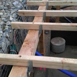 unterkonstruktion bpc wpc poolterrasse 30 - Projekt Poolterrasse – Bau der freistehenden Unterkonstruktion für die BPC Dielen