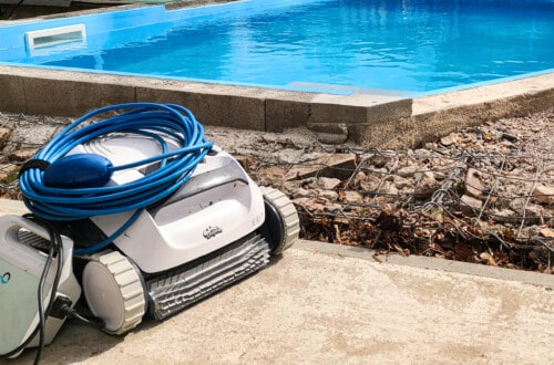 Pool auswintern 2023 Technik Reinigung Wasserwerte 029 a - Lohnt sich ein Poolroboter?