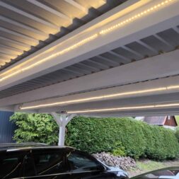IMG 20190428 090524 scaled - Carport mit LED Lichtband ausleuchten - Kamera und Bewegungsmelder installieren