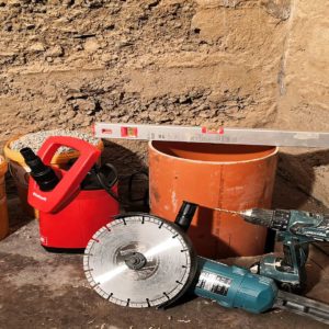 Keller Trockenlegen Pumpensumpf Sickerschacht bauen 1 - Keller Trockenlegen - Neue Tauchpumpe nach 1 Monat zerstört