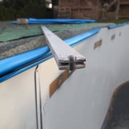 Stahlwandpool abbauen Skimmer Einlaufduese Lampe Poolfolie entfernen 39 - Pool Umbau - Rückbau vom Stahlwandpool