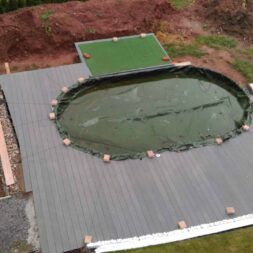 einbau der bpc wpc dielen poolterrasse 28 scaled - Pool umbauen - Rückbau Pool Terrasse | BPC Dielen | Unterkonstruktion | Pool-Technik