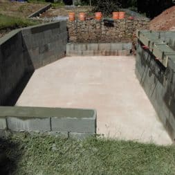 pool schacht und mauerarbeiten 48 - Pool Umbau - Rückbau vom Stahlwandpool