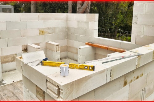 Building a garden kitchen – Bonding and walling walls with gas concrete 1