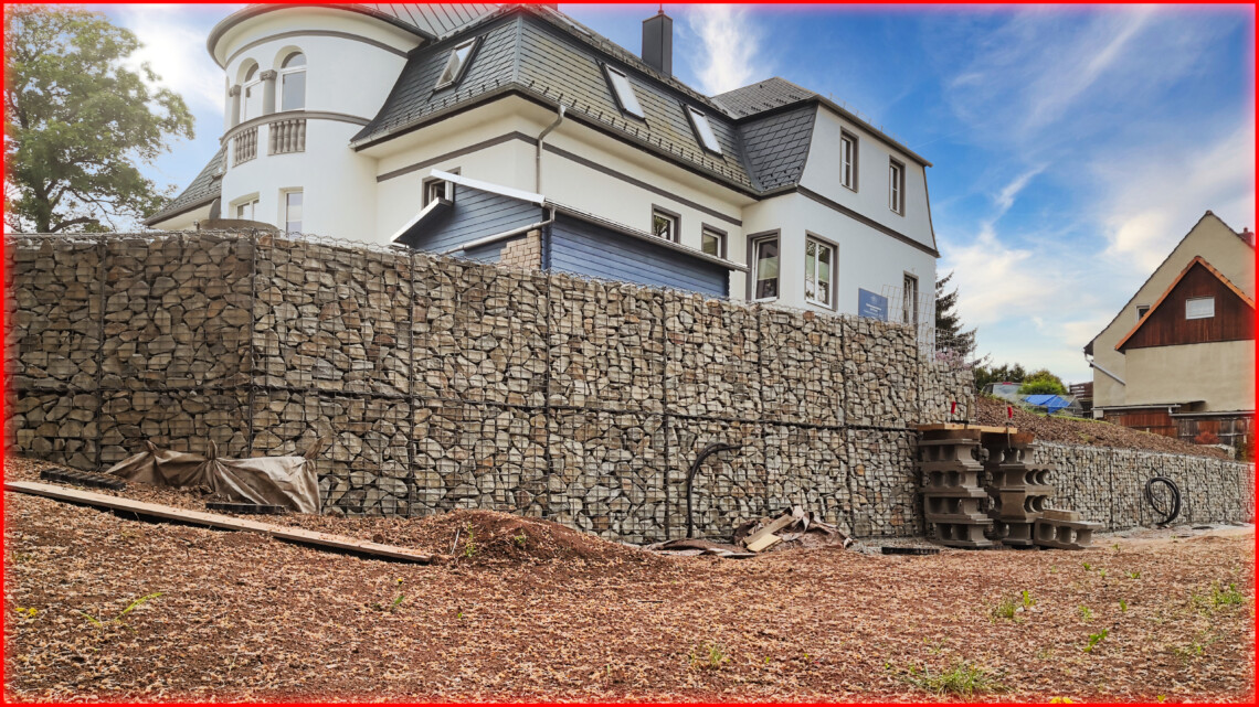 Securing slopes with gabions - installing stones correctly