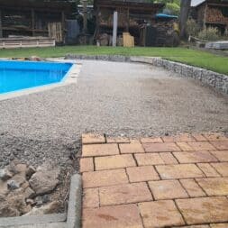 Perfekter Poolrand Schritt fuer Schritt Beckenrandsteine Poolterrasse installieren www.commaik.de 105 - Laying pool edging stones and building your own pool terrace for the perfect pool surround