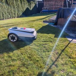 ECOVACS GOAT A1600 RTK im Test Kabelloser Maehroboter mit KI RTK Navigation www.commaik.de 012 - ECOVACS GOAT A1600 RTK: Der innovative Mähroboter ohne Begrenzungskabel im Test