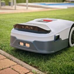 Anthbot Genie 600 im Test Kabelloser Maehroboter mit AI RTK – So maeht er wirklich www.commaik.de 082 - Anthbot Genie Mähroboter im Test: Perfektes Rasen mähen ohne Kabel!?