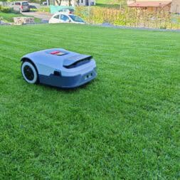 Anthbot Genie 600 im Test Kabelloser Maehroboter mit AI RTK – So maeht er wirklich www.commaik.de 097 - Anthbot Genie Mähroboter im Test: Perfektes Rasen mähen ohne Kabel!?