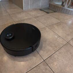 MOVA Z60 Ultra Roller Complete test: Fully automatic cleaning with AI and hot water 22 MOVA Z60 Ultra Roller Complete im Test Staerkster Saug Wischroboter www.commaik.de 1.20.3 - MOVA Z60 Ultra Roller Complete test: Fully automatic cleaning with AI and hot water