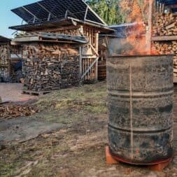 Rauchfreie Feuertonne selber bauen aus Oelfass Schritt fuer Schritt DIY Anleitung www.commaik.de 014 - Build your own smoke-free fire barrel: DIY instructions from a 200 L oil drum with secondary ventilation