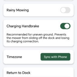 Lymow One Plus in test: RTK robot mower for large areas & difficult terrain 59 Screenshot of the Lymow One Plus settings menu with options such as charge and resume, headlight mode, vehicle LED, mowing in the rain, handbrake charging, time zone synchronization, return to dock and volume. www.commaik.de