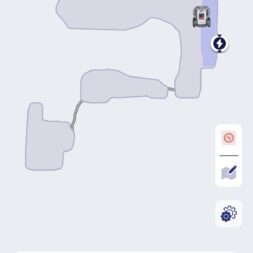 Robot lawn mower without boundary wire in test: LiDAR vs RTK in comparison (ANTHBOT M5 vs M9) 27 Screenshot of the Anthbot app with the map of a robotic lawnmower, 25 m² cleaned area, 11 minutes cleaning time, 34 % remaining battery charge and controls for pause, charging and cleaning mode - ideal for easy management of your robotic lawnmower. www.commaik.de